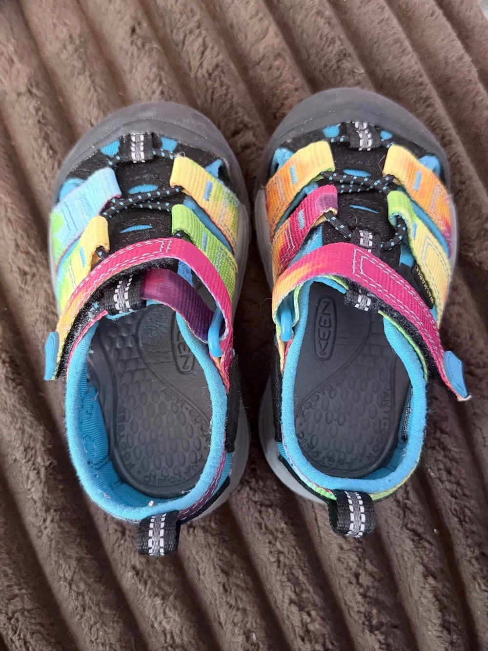 Keen Toddler Rainbow Multicolor Closed-Toe Sandals - Blue Lining